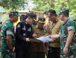 Dandim Bojonegoro dampingi Tim Kemenhan Cek Lokasi Rencana Pembangunan Yonif TP 886