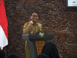 Dorong Peningkatan Prestasi, Bupati Bojonegoro Beri Bonus Para Atlet Peraih Medali di Porprov IX Jatim 2025