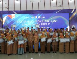 Pemkab Bojonegoro Serahkan Penghargaan Lingkungan Hidup Tahun 2025, Dorong Aksi Nyata Hadapi Perubahan Iklim