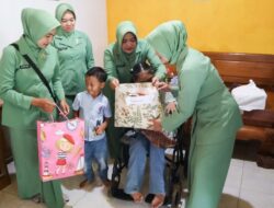 Persit Kodim Bojonegoro Gelar Anjangsana dan Salurkan Bantuan Sembako