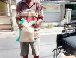Forum Zakat Bojonegoro Bagikan Sembako Khusus Lansia Untuk Memperingati Hari Pers Nasional