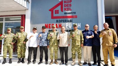 Bupati Bojonegoro Dampingi Wakil Panglima TNI Tinjau Kesiapan Peluncuran 1.061 Koperasi Desa Merah Putih