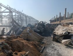 Kandang Ayam di Malo Bojonegoro Ludes Terbakar, 28 Ribu Anak Ayam Mati, Kerugian Ditaksir Capai Rp 6 Miliar