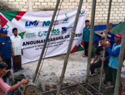 Beberapa Lembaga gotong royong bangun sumur bor di Margoagung