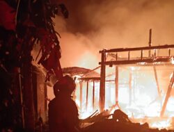 Kebakaran Melanda Tiga Rumah di Dander Bojonegoro, Kerugian Ditaksir Rp170 Juta